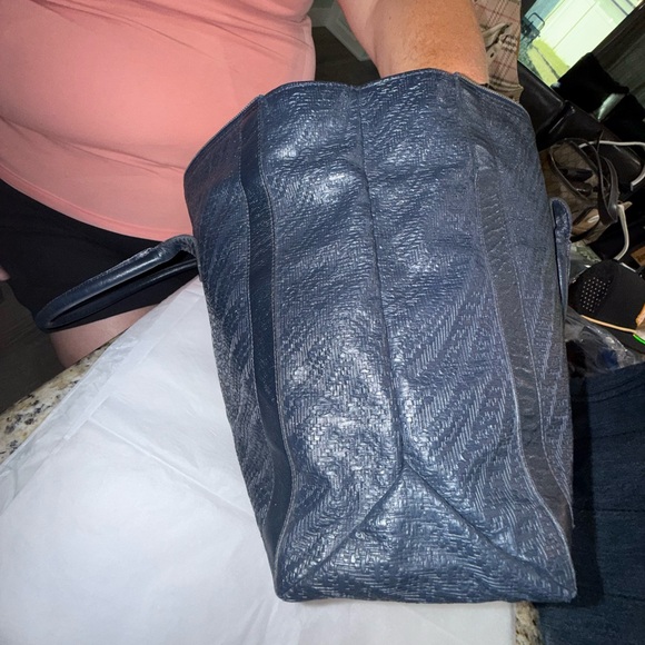 MCM Navy Blue Leather Tote - Picture 4 of 9